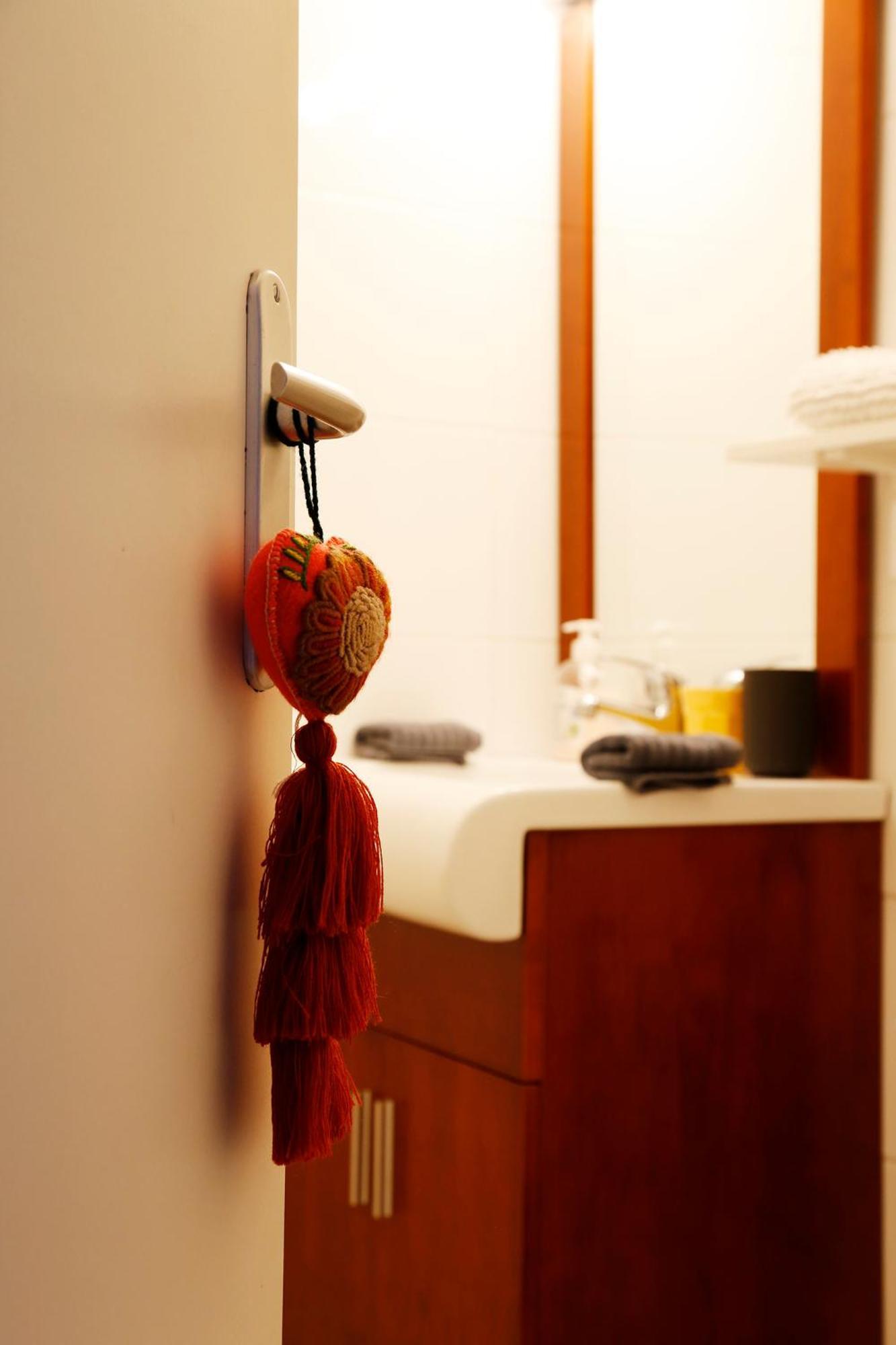 L'atelier De Mezareun Bed & Breakfast *